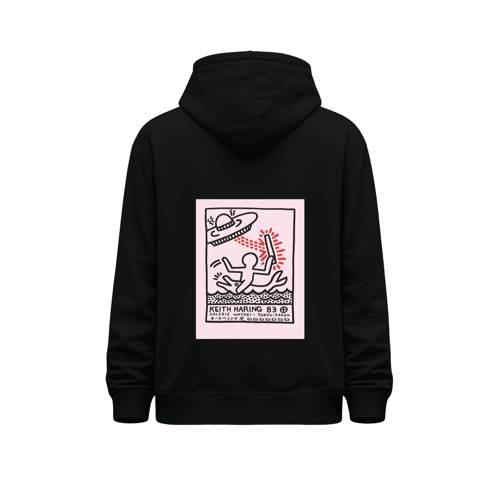 Hoodie negro Keith Haring Alien fight vista trasera con ilustración tipo arte contemporáneo de figura humana y nave con detalles rojos